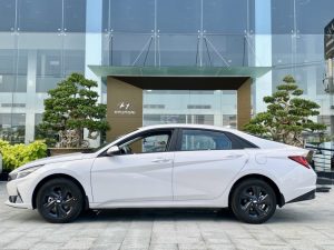 Hyundai Elantra 1.6 At